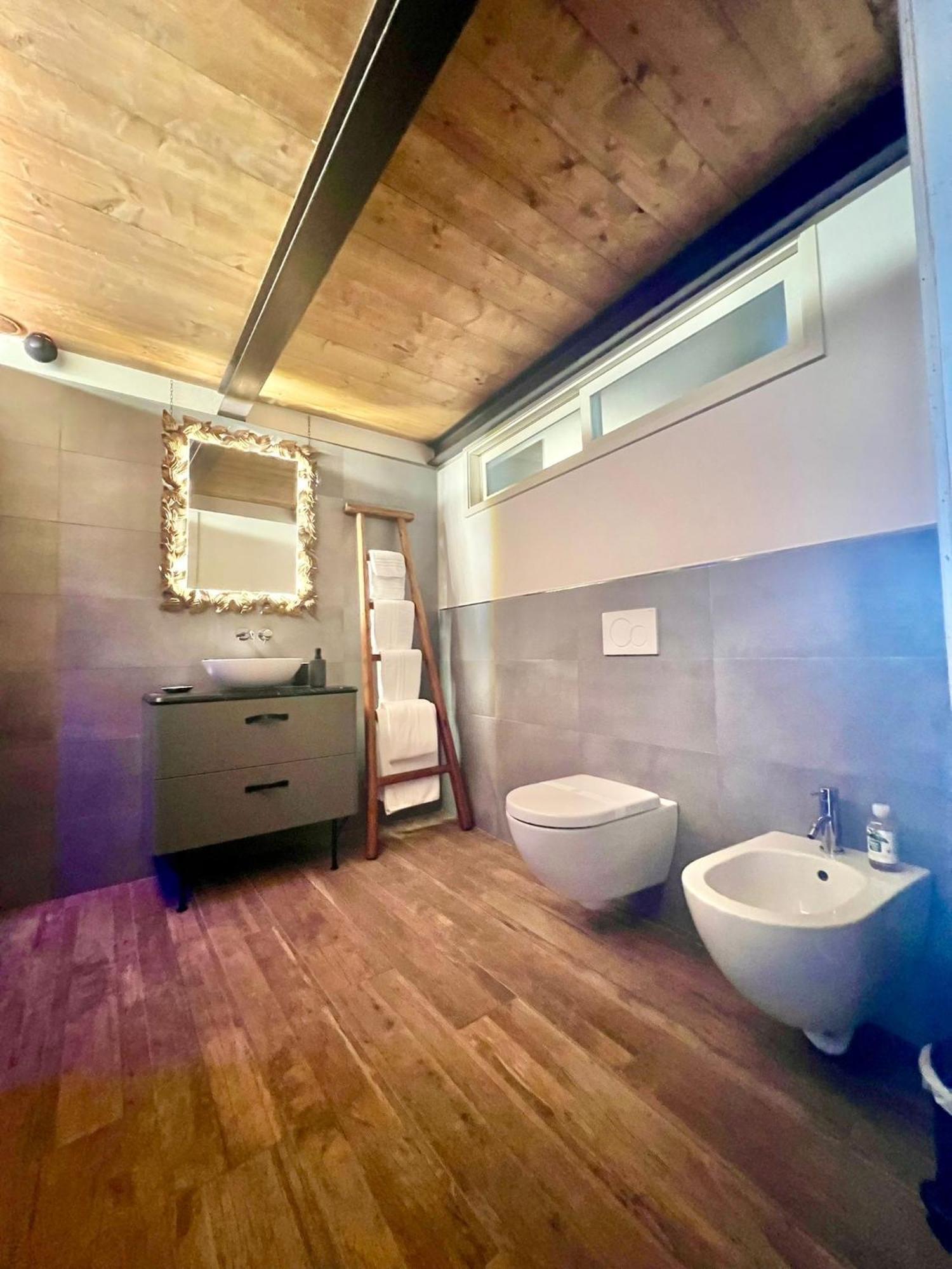 Al 53 Luxury Place In סן מיניאטו מראה חיצוני תמונה